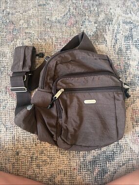 Baggallini Chocolate brown sling bag